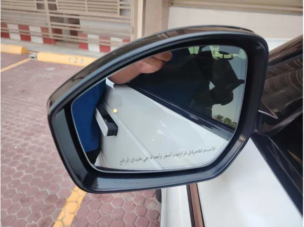 Car image 43