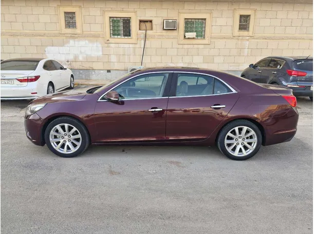 Car image 8