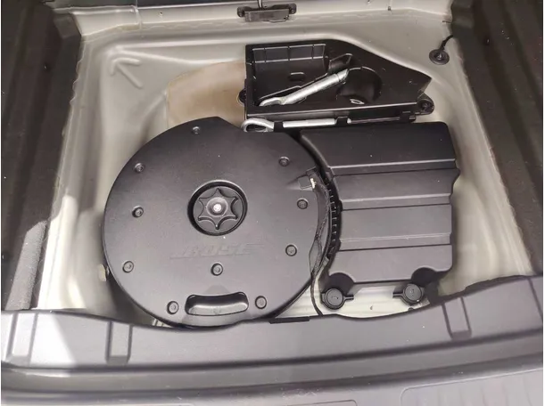 Car image 31