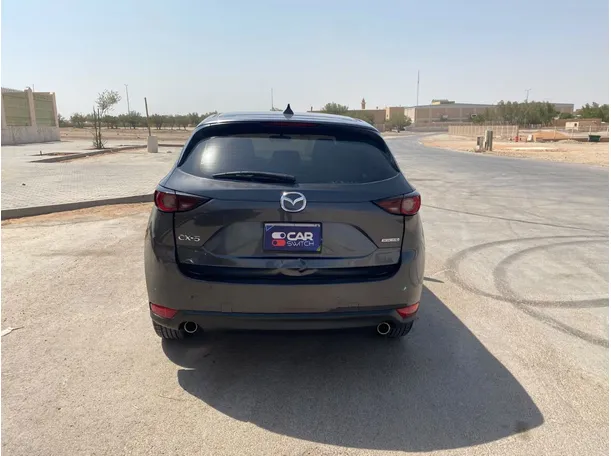 Car image 6