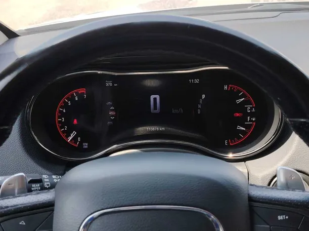 Car image 23
