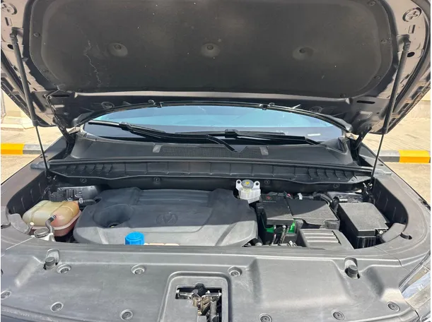 Car image 24