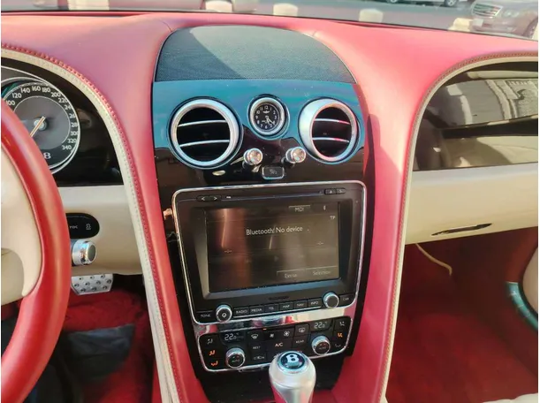 Car image 26