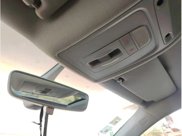 Car image 33