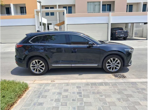 Car image 8