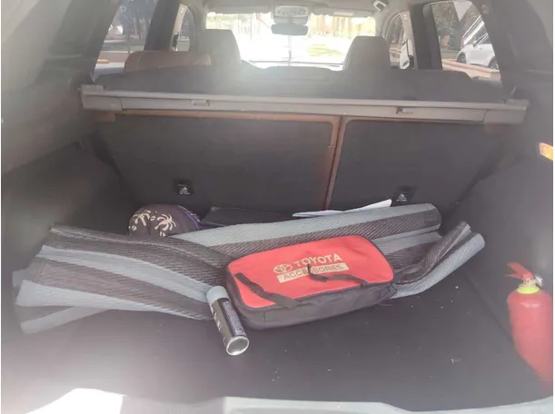Car image 28