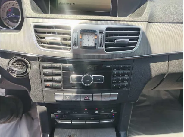 Car image 33