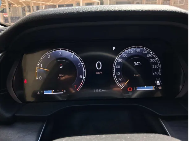 Car image 17
