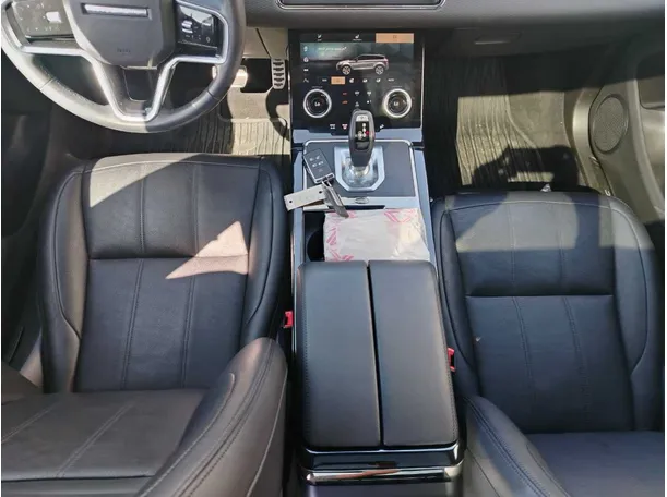 Car image 20