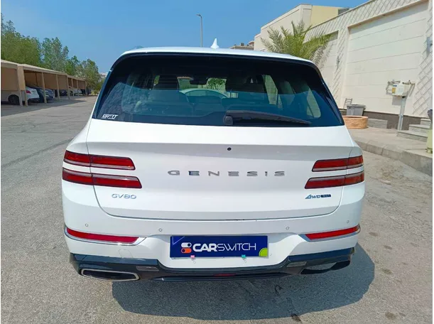 Car image 6
