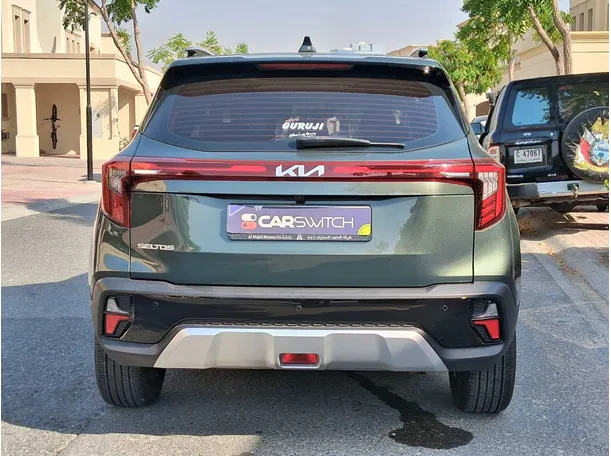 Car image 6