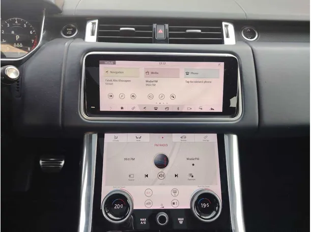 Car image 19