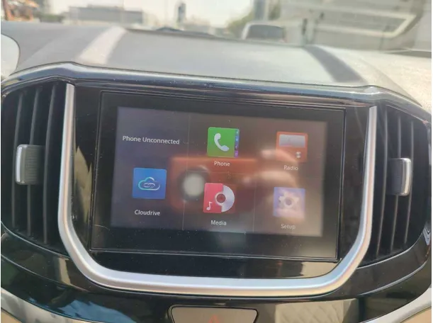 Car image 24
