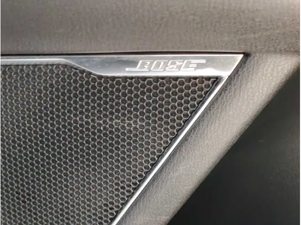 Car image 38