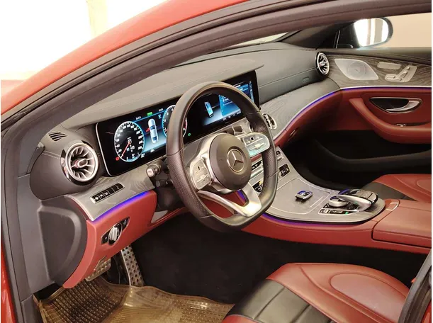 Car image 13