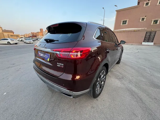 Car image 5