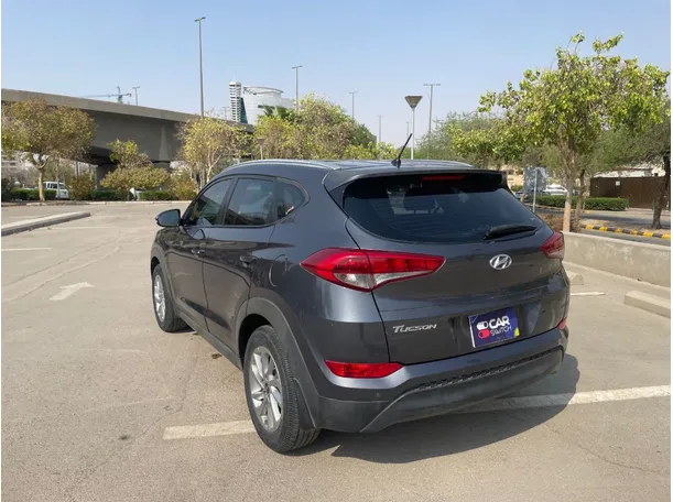 Car image 7