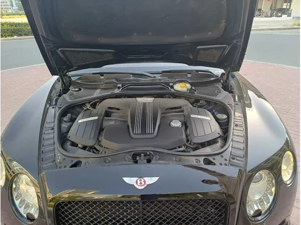 Car image 23
