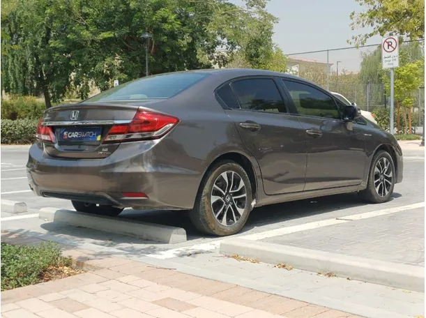 Car image 7