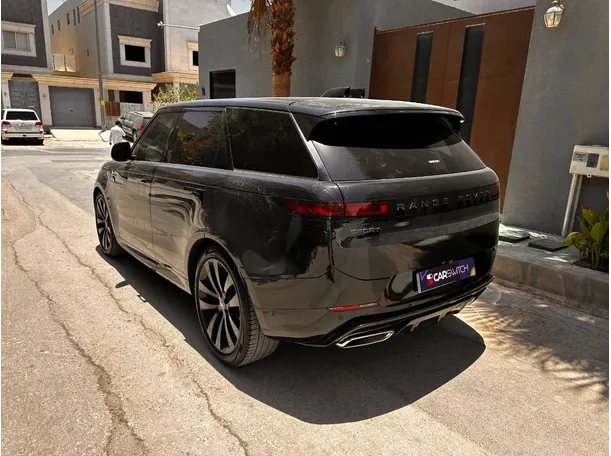 Car image 7