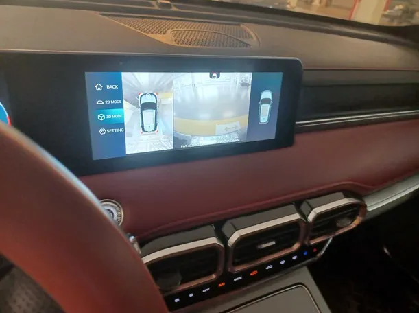 Car image 18