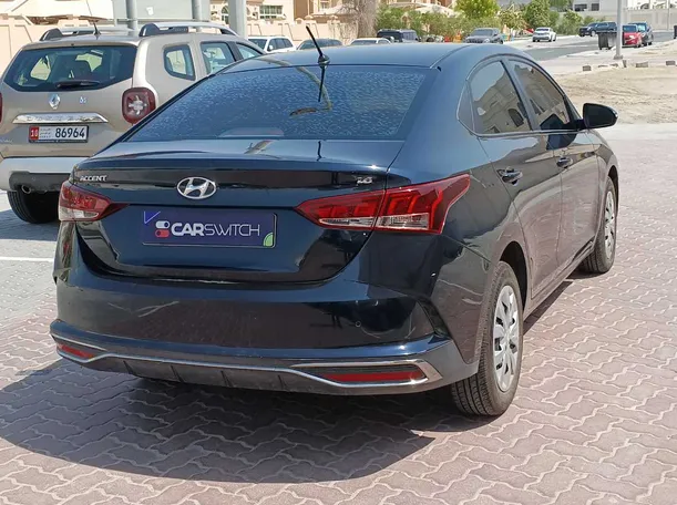 Car image 7