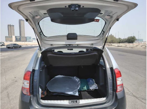 Car image 24