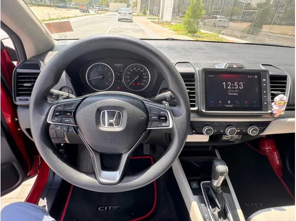 Car image 20