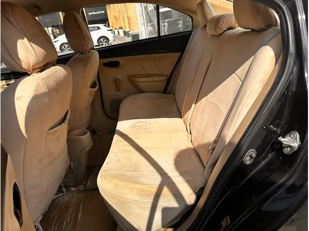 Car image 13