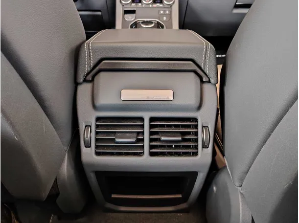 Car image 35