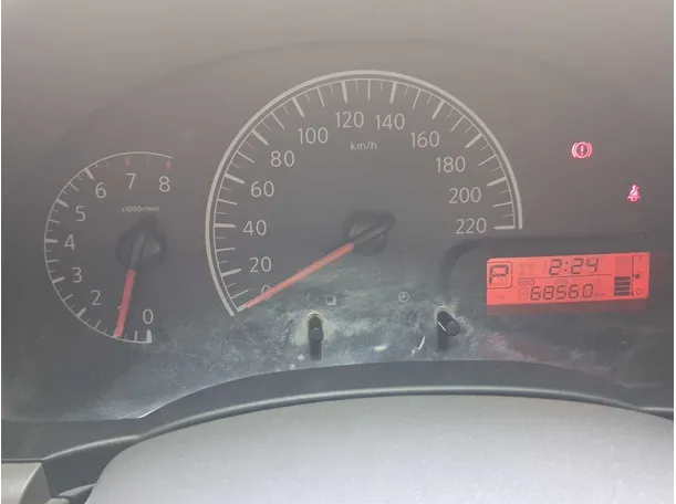 Car image 19