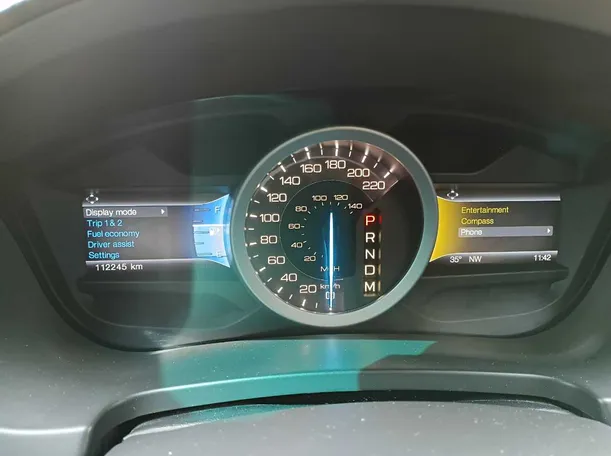 Car image 19