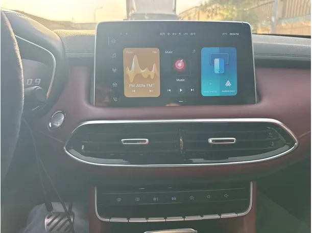 Car image 16