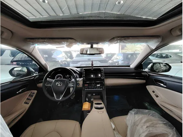 Car image 22