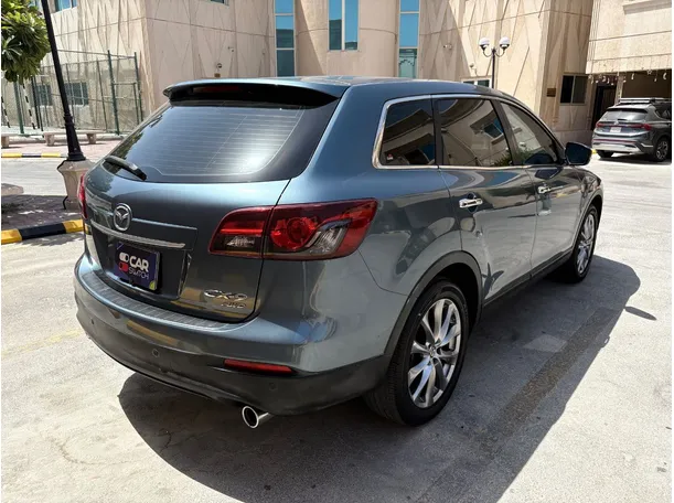 Car image 5