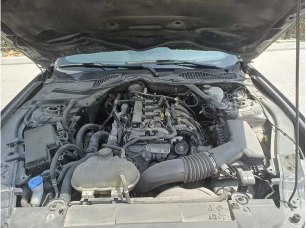 Car image 22