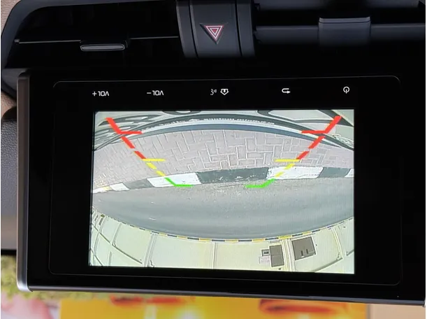 Car image 7