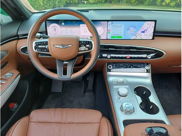 Car image 15