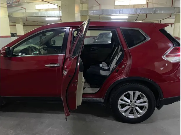 Car image 16