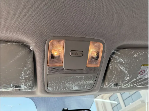 Car image 23