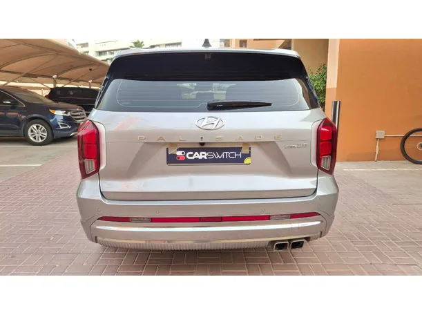 Car image 6