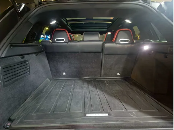 Car image 34