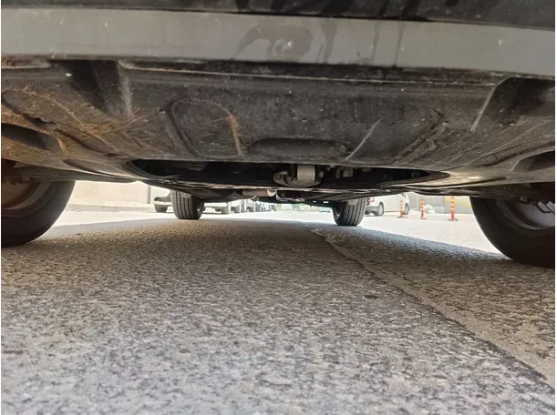 Car image 35