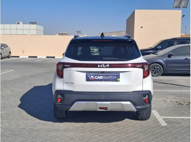 Car image 6