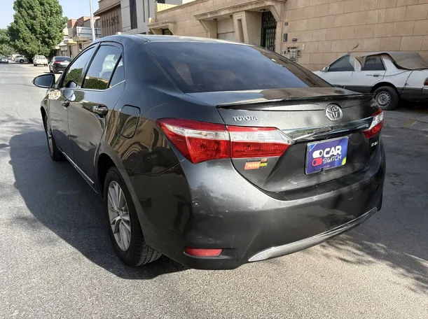 Car image 7