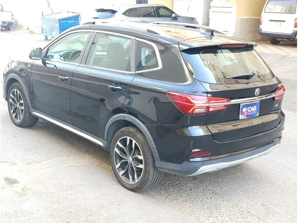 Car image 7