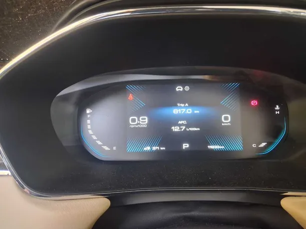 Car image 13