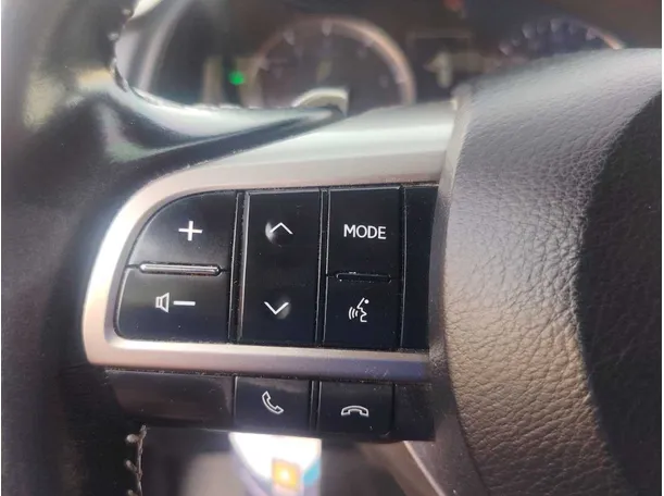 Car image 34