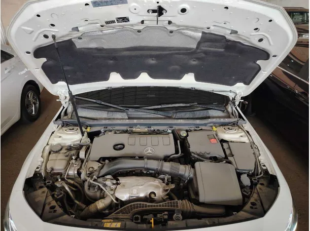 Car image 37