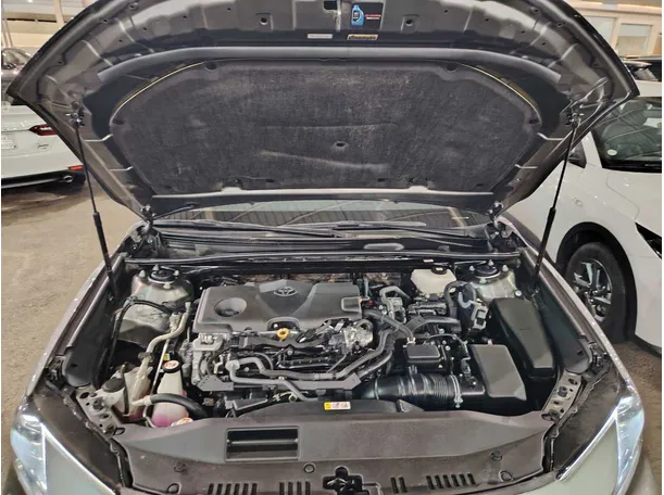 Car image 32